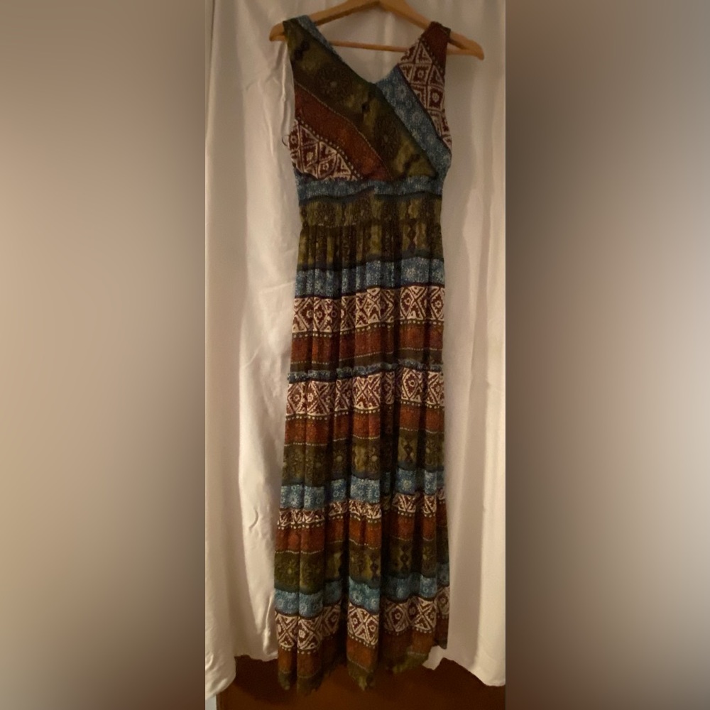 Rod @ Ali Dress size 6 Sleeveless
